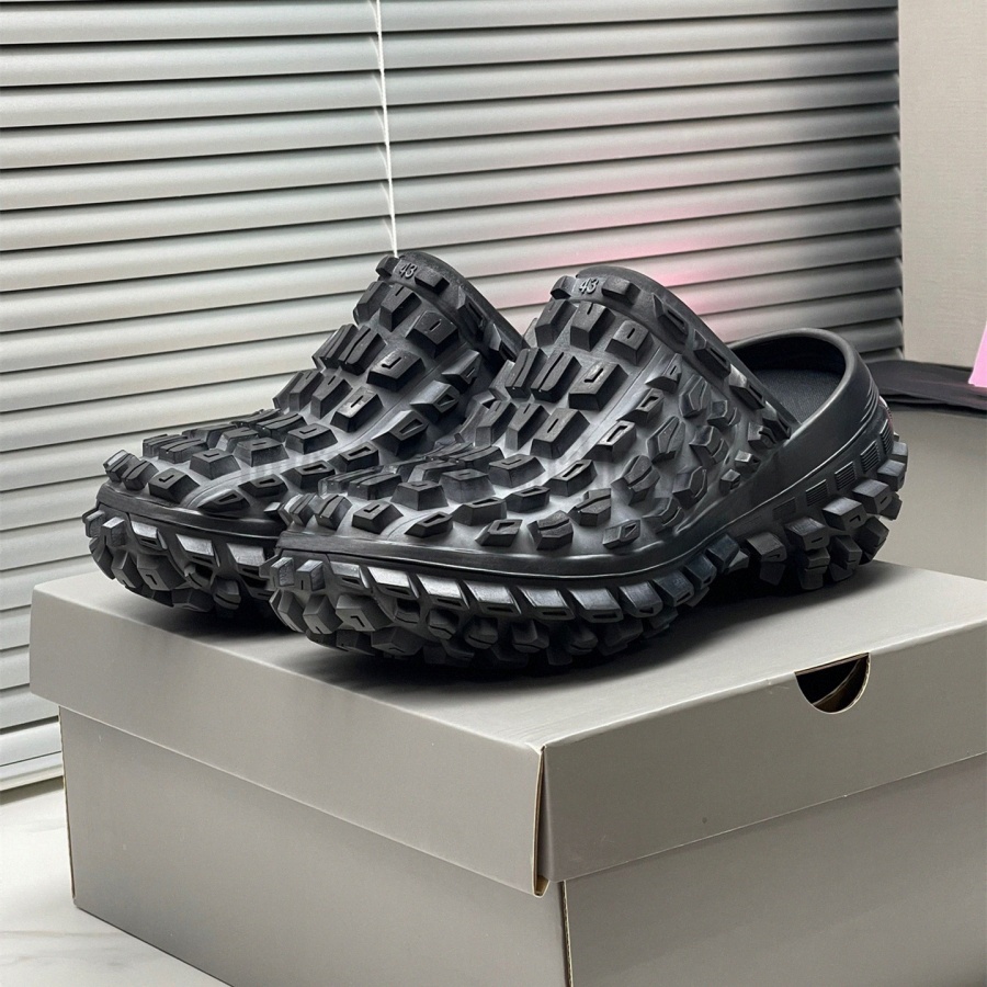 

Mens Defender Sneaker tire sandals Designer retro tires semi trailer casual shoes Chunky Platform Rubber Thick Sloe Men Fashion Trainers Triple Black man Shoe 39-45