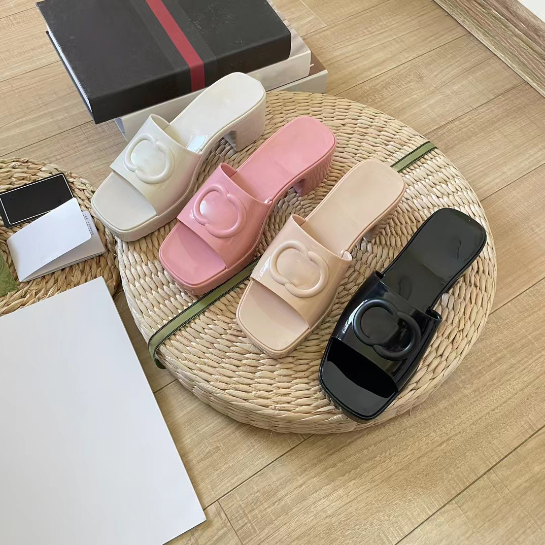 

Beach Slippers with heel Bathroom Home Shoes Printed leather comfortable designer sandals for men and women