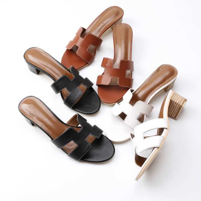 

Home Slippers Designer Outdoor Herms Beach Sandals Slippers Women's Summer Fashion Medium Heels Leather Mesh Red Sandals Beach Thick Heels Slippersqq