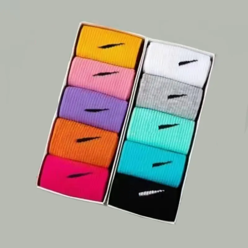

stockings socks designers mens socks Wholesale Socks Men's Women Stockings Pure cotton 10 colors Sport Sockings Letter multicolor