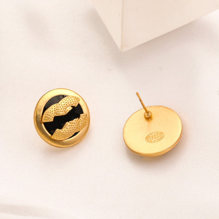 

Charm Women Small Size Earrings 18K Gold Plated Stud Earrings Wedding Party Gifts Jewelry 2023 New Black Love Earring Stainless Steel Jewelry Wholesale