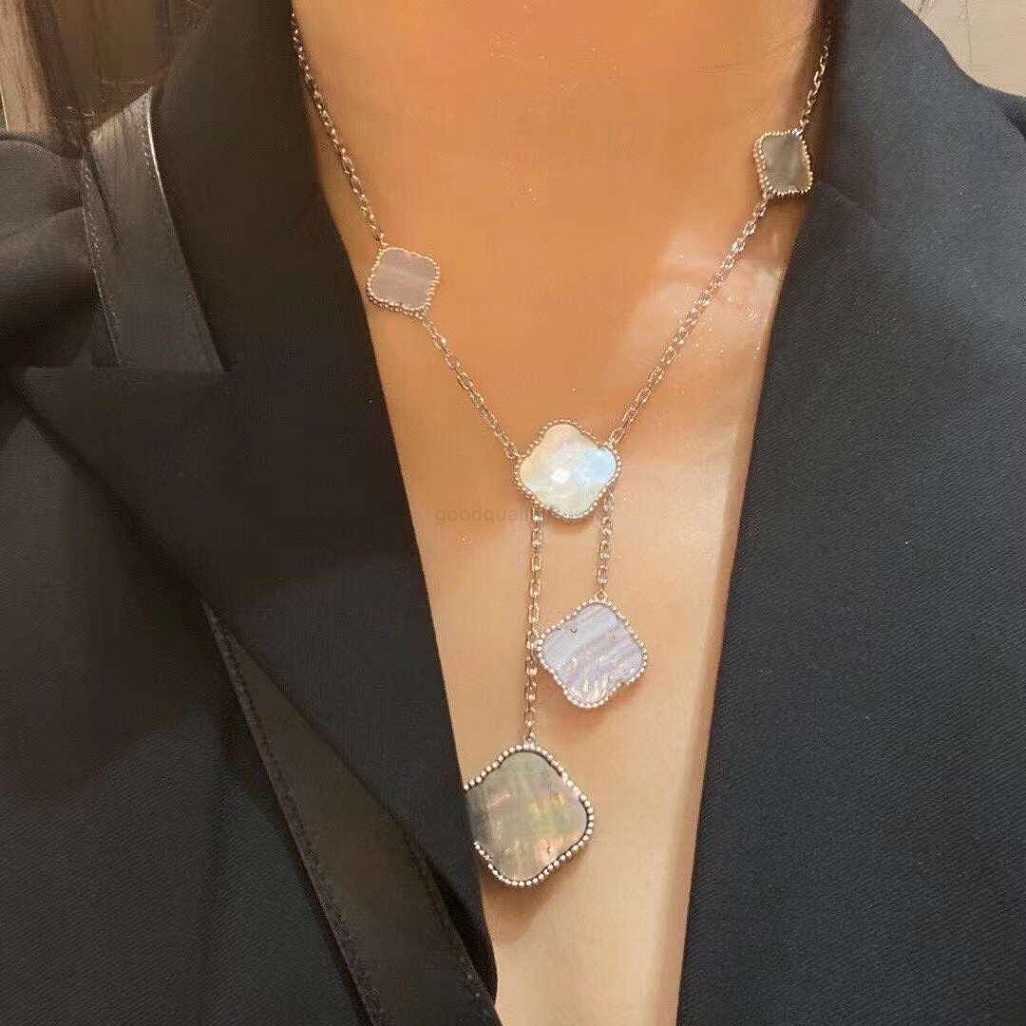 

Pure Silver Pendant Necklace Designer 6 Clover Classic Necklaces mother of Pearl Fritillaria Flowers Van for Man Woman Jewelry vintage cleefs leaf motif Top Quality