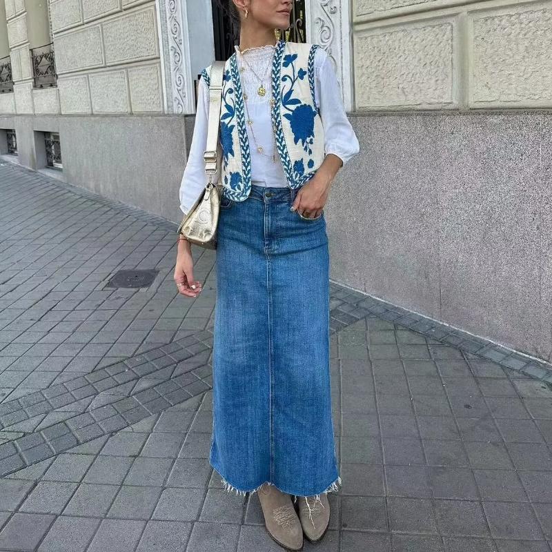 

Women's Vests Blue Floral Embroidered Women's Vest 2023 Rose Red Sleeveless Jackets Crop Top Waistcoat Fashion Vintage Stylish Classic