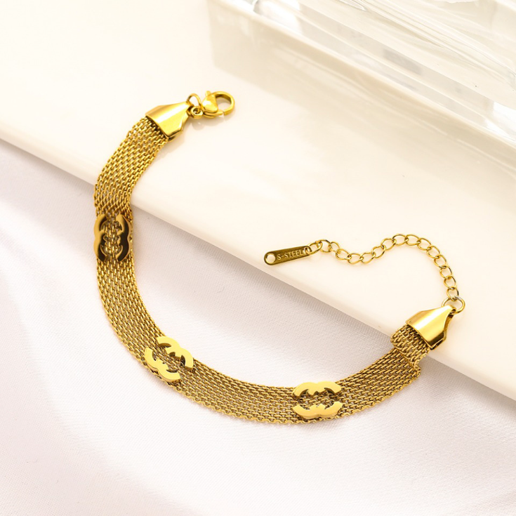 

Designer Gift Chain Bracelet New Brand Love Jewelry Fashion Stainless Steel Bracelet 18K Gold Plated Exquisite Bracelet 2023 Family Couple Love Jewelry Wholesale