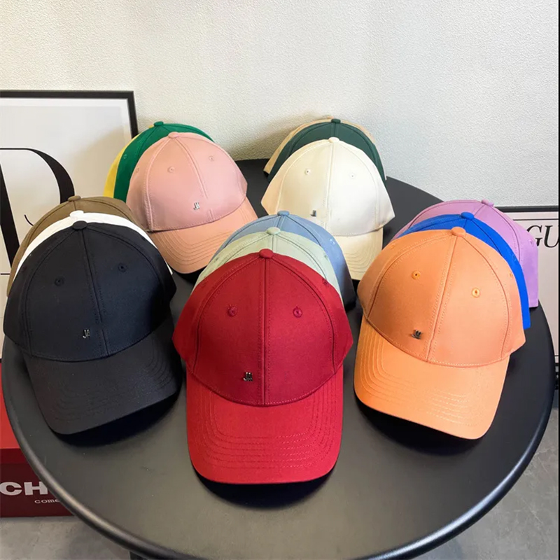 

Designer cap summer men's baseball cap Metal alphabet fashion casual milliner