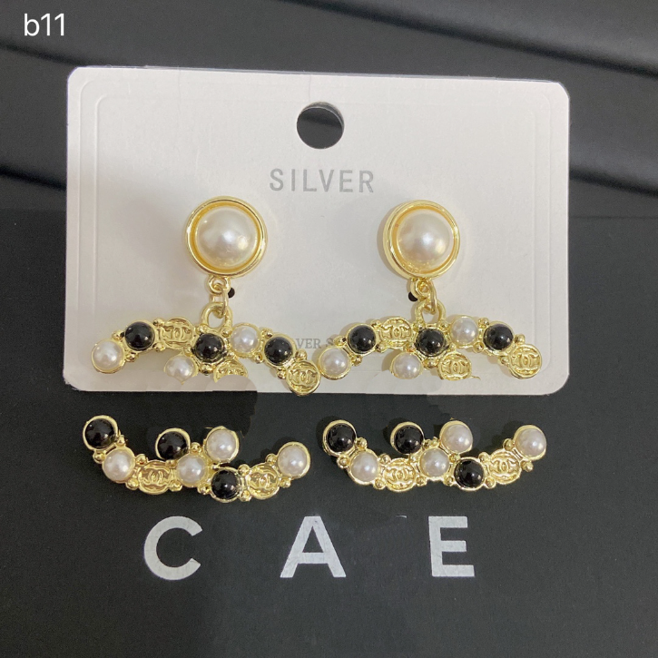 

Luxury Black Pearl Earrings Fashion Women Gifts Jewelry Earrings 18K Gold Plated Love Pearl Stud Earrings Designer Family Wedding Jewelry Wholesale