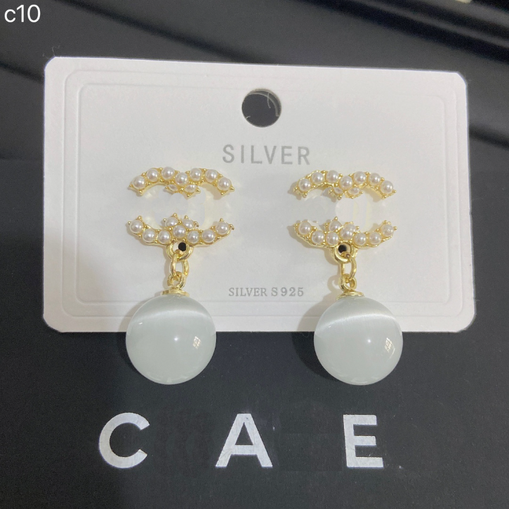 

Luxury Pearl Dangle Earrings Designer 18K Gold Jewelry Earrings Fashion Wedding Party Womens Love Earrings Romantic Style Jewelry Wholesale