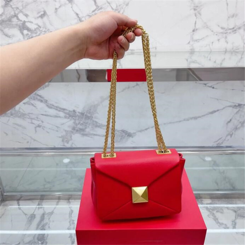 

Large V bag Valentinose Designer Shoulder Bags Big One Stud Borsa Rivet Totes Valentinoes Handbags Studs Valentinoity Clutch Purse Pouch Satchel Crossbody, Black