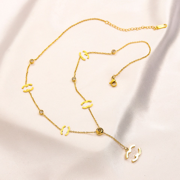 

Gold Love Pendant Necklaces 18K Gold Chain Choker Women Jewelry Wedding Party Gifts Necklace New Style Stainless Steel 925 Sliver Necklace Wholesale