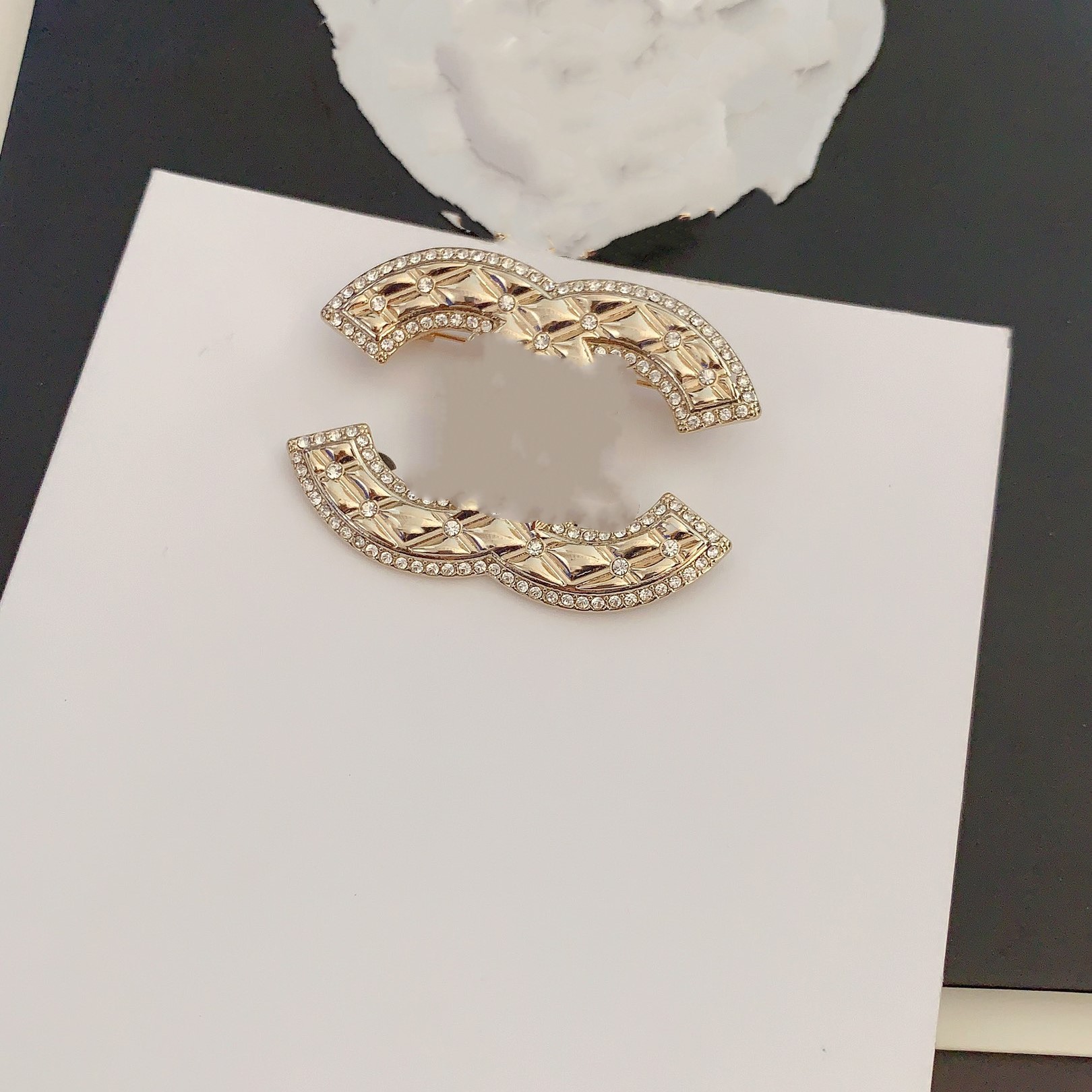 

Designer brooch Luxury Pin brooches channel Fashion jewelry Girl brooch Premium ccity gift Couple wedding party Accessories ax17b