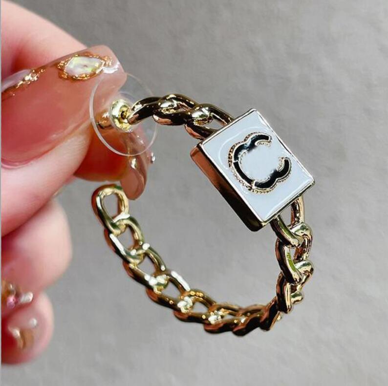 

19 Style Fashion Designer 18K Gold Plated Stud Earrings High End Women Brand Letter Alloy Earring Inlaid Crystal Geometry Heart Ear Ring Wedding Jewelry Accessory