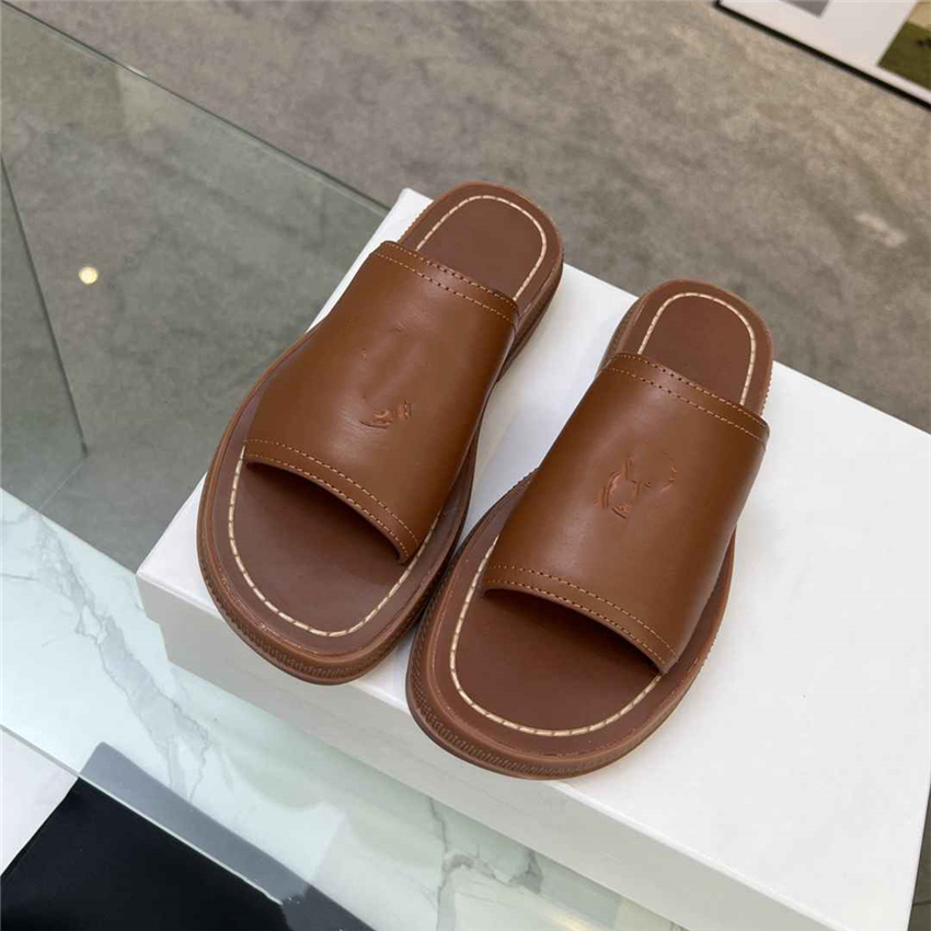 

Fashion Slippers 2023 Celins Luxury design Summer Men flat Women Slope Heel Leather Rubber Letter Casual Sandals 01-05