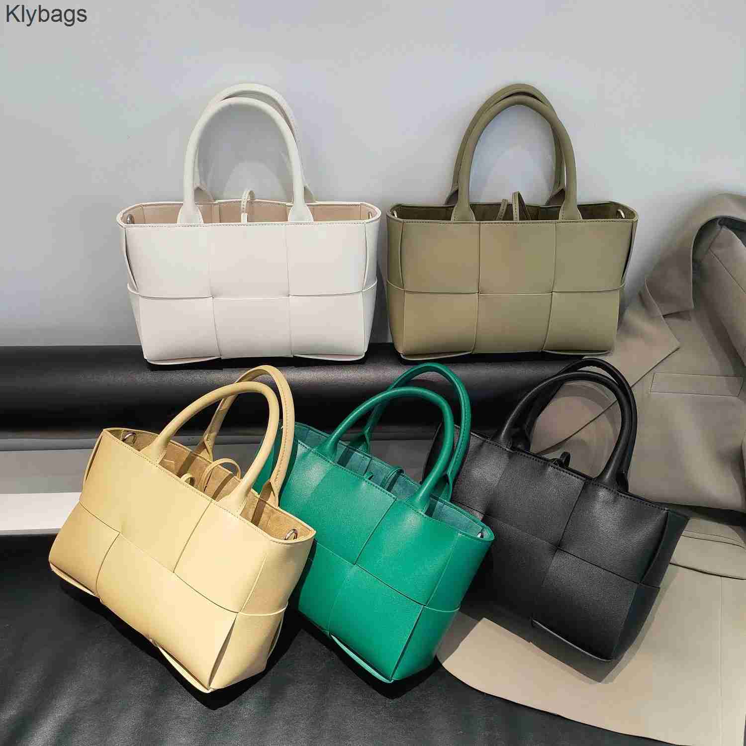 

Botte 2023 Designer Arco Totes Bags Bag Small Arcos Cow Leather Tote High Capacity Knitted Handheld Crossbody Women's Handbags, Chips