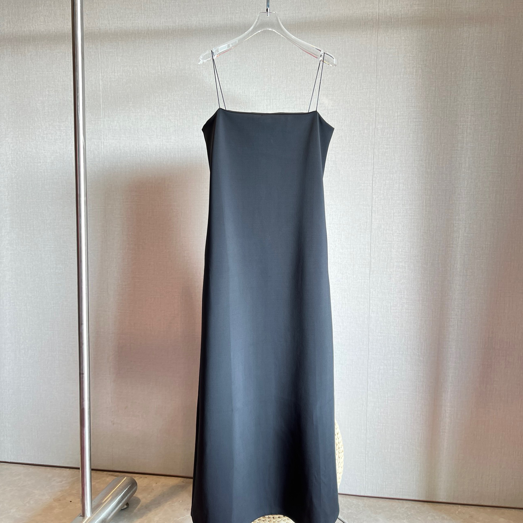 

Designer Dress Simple and Elegant Black Slim Fit Strap Dress