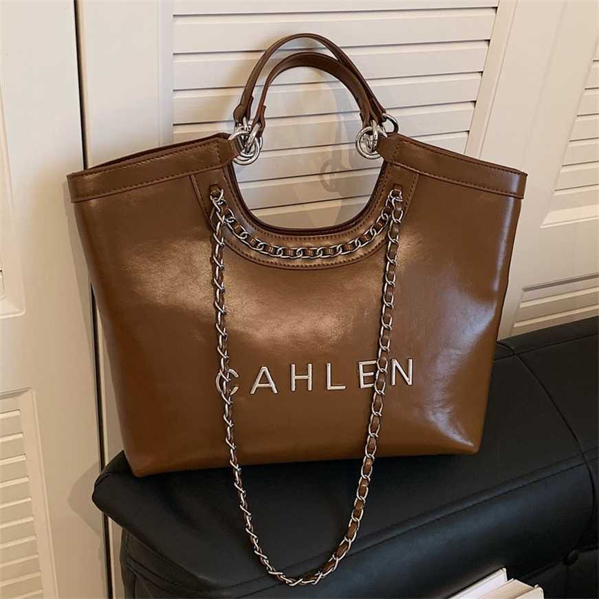 

50% off factory online Autumn and Winter Large Capacity Bag New Women's Popular Chain Shoulder Handheld Tote, Black8