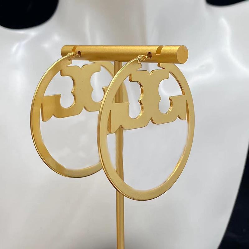 

Women Hoop Earrings Designer Jewelry Womens Earring Street Fashion Gold Round Ear Studs Accessories For Ladies 2305054Z