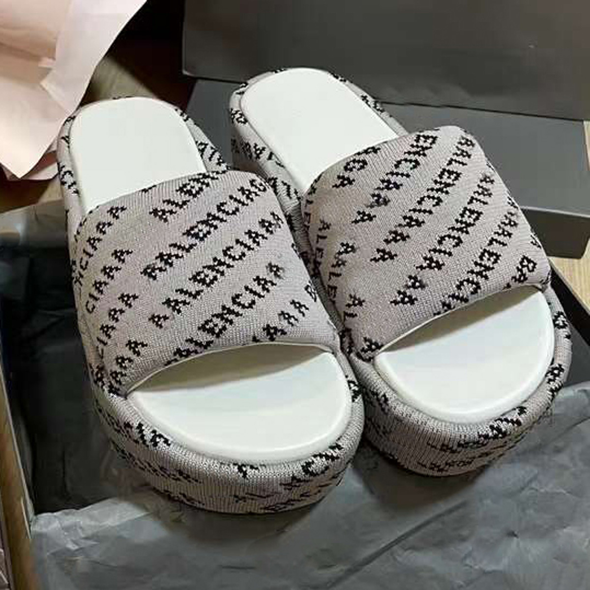 

Designer Slippers Women's Fashion Embroidered Canvas Designer Slippers Girls Canvas Covered Platform Sandals with Dust Bag Large3, #2