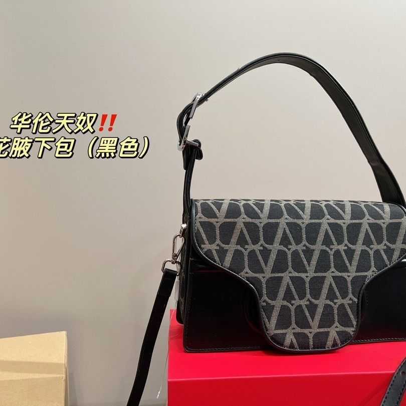 

Designer Women Bags Luxurys Valentiones Handbag Printed Underarm Cowhide Shoulder Celebrity Natural Color Feeling YMGT, Red