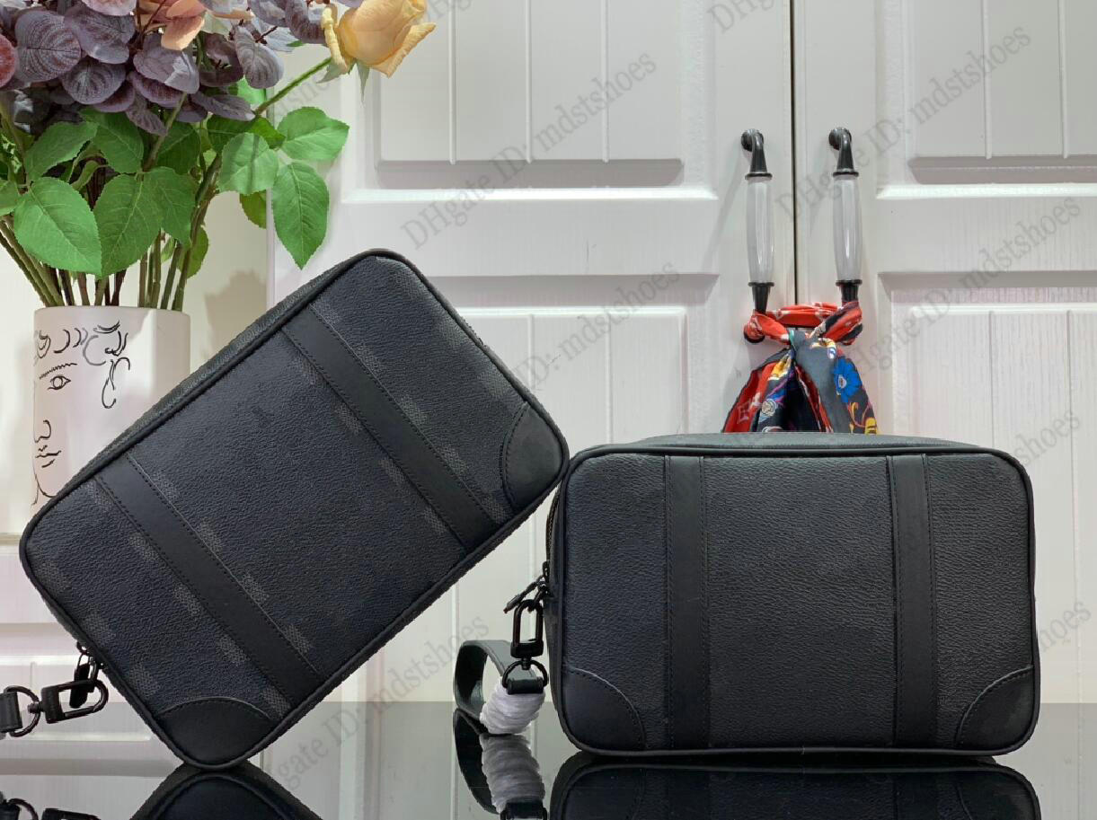 

Pochette Kasai Trunk Box Bag Monograms Eclipse Canvas Mens Messenger Pouch Designer Handbag Clutch Bags Card Purse M82076, Black flower