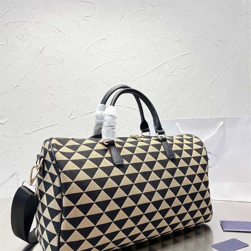 

14% OFF 2023 handbag P Wedding Pillow Women's New Fashion Triangle Geometry Versatile Handbag Crossbody Bag, Black and white lattice