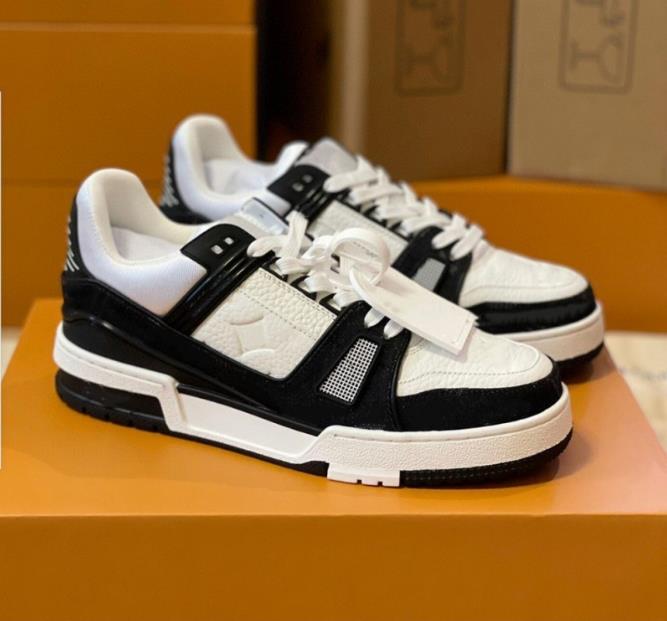 

2023 Designer Sneaker Virgil Trainer Casual Shoes Calfskin Leather Abloh White Green Red Blue Letter Overlays Platform Low Sneakers vuitton lv Size eur 44