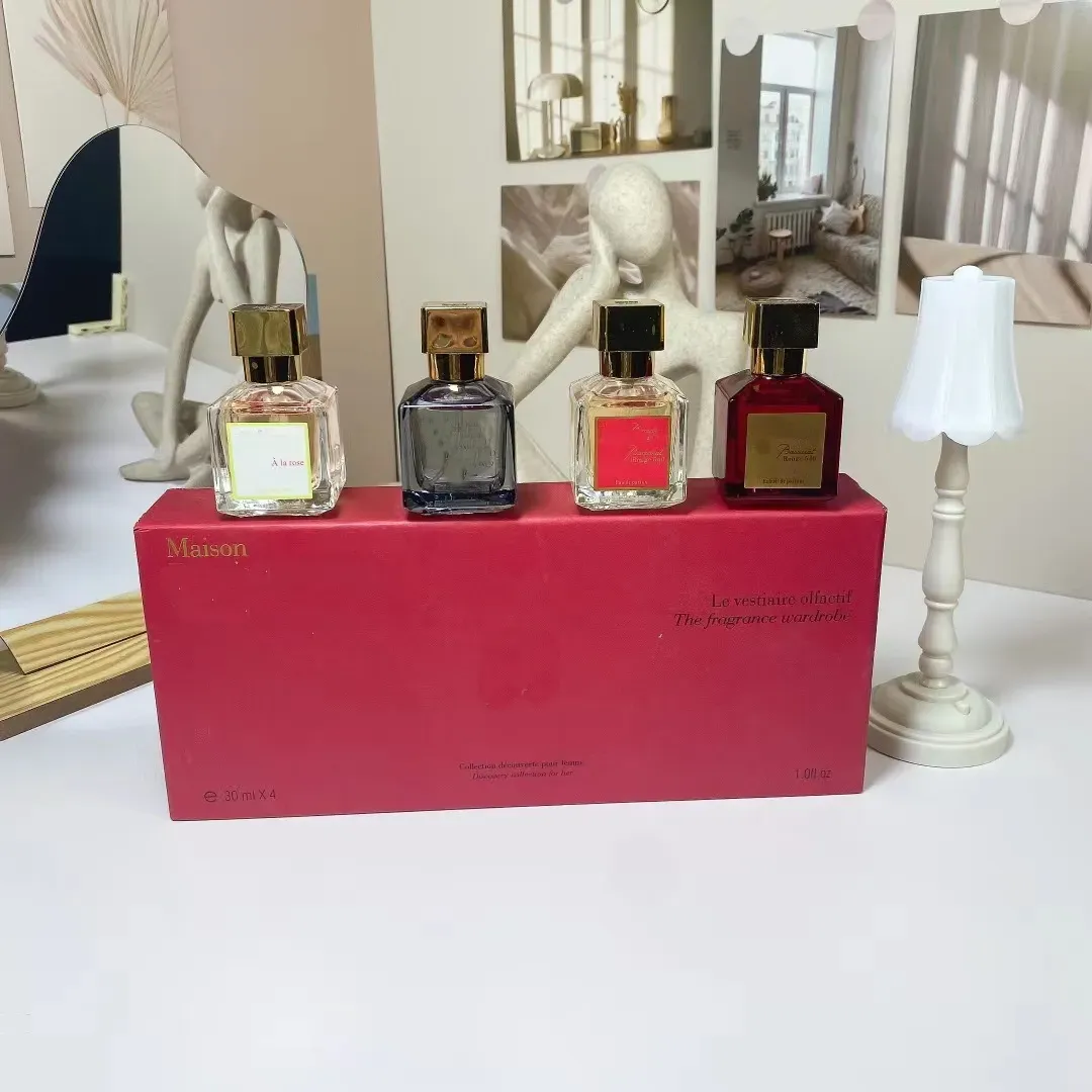 

Masion Baccarat 540 Perfume Set 4pcs *30ml Rouge Extrait De Parfum Men's Women's Fragrance Long Lasting Smell Spray Parfum Gift Box Kit Fast Ship Red Rouge 540 choose