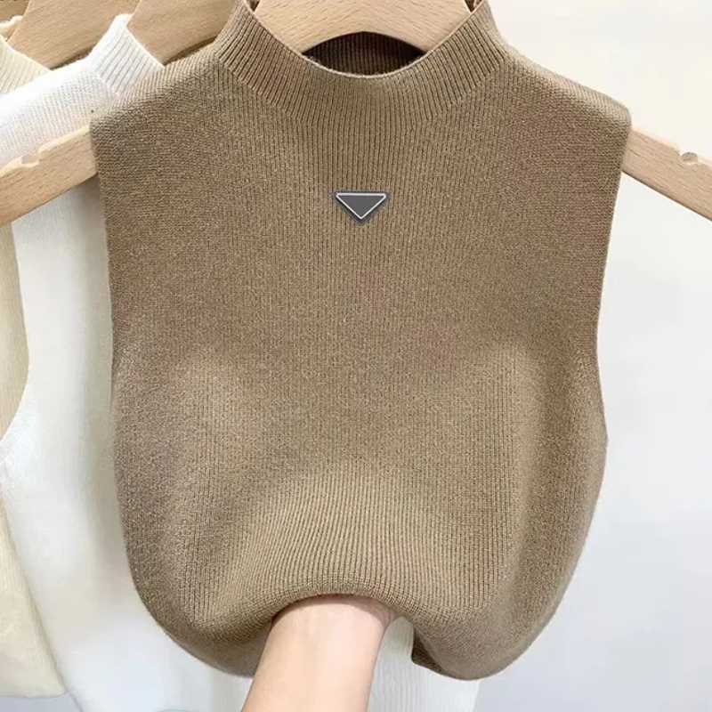 

2023 Designer Women's Knit And T-shirt 2PPDAA Channel Women's Sleeveless Sweater Fit Tank Top Spring/Summer Sweater S M L