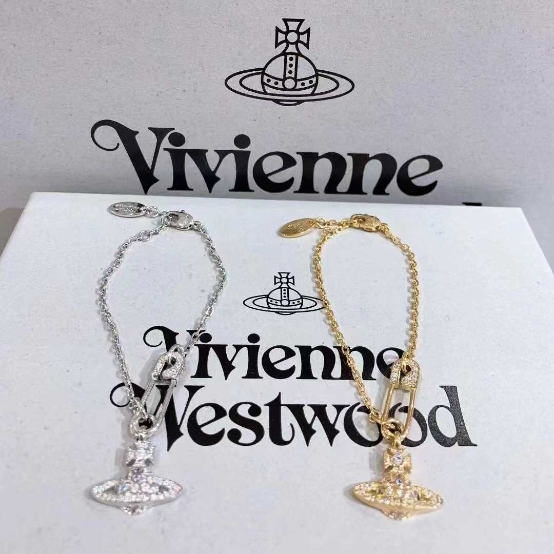 

Empress Dowager Vivian's diamond pin Bracelet Saturn's diamond jewelry