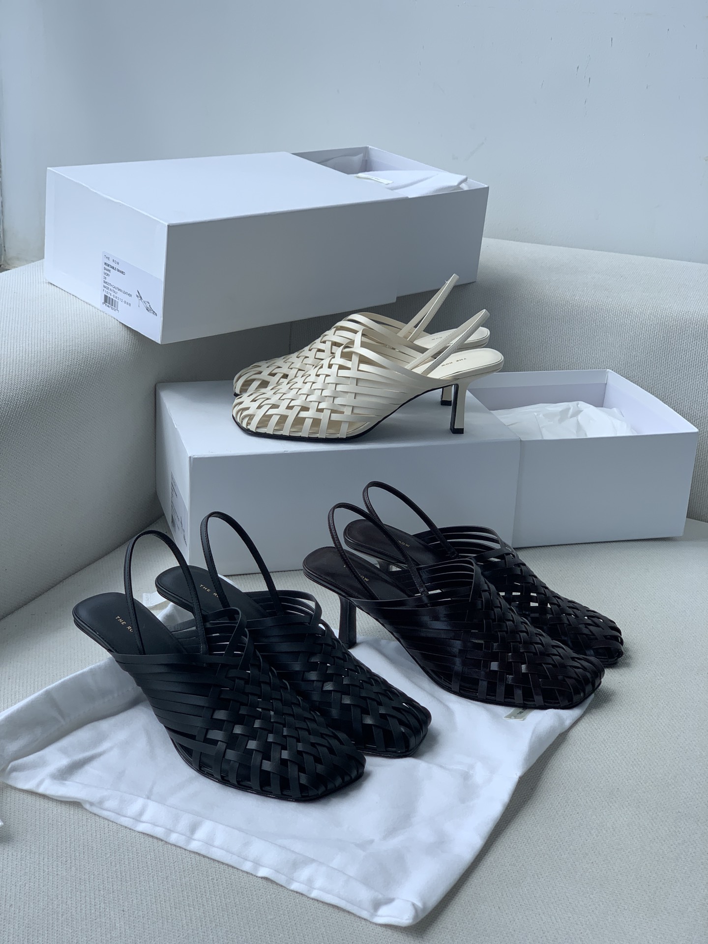 

Women's Shoes The Row Woven Mule Vegetable-tanned Leather Elegant Mule Sandal Smooth Vegetable Tanned Leather Intricately Handwoven Straps Tint Lacquered Heel, Espresso