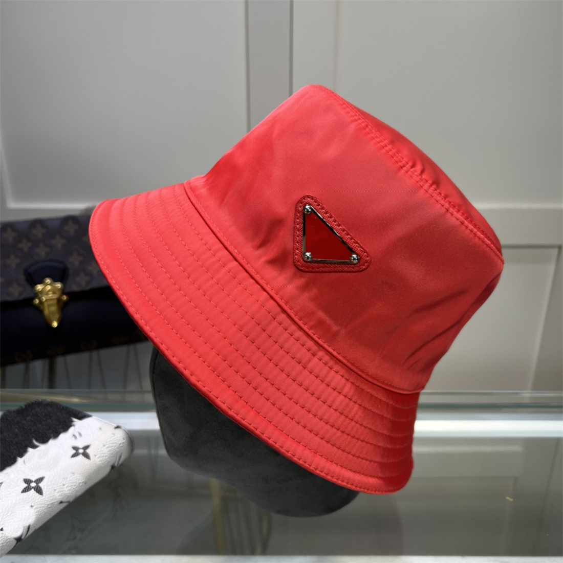 

New designer men's bucket hats luxury spring summer outdoors beach hat women's fashion multicolor Casquette High Quality red Fisherman's cap