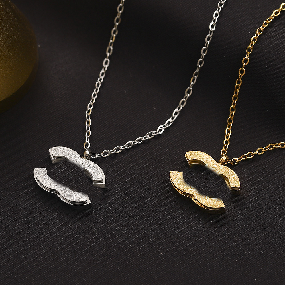 

Never Fading Luxury Designer Letter Long Necklace Choker 18K Gold Plated High Quality Stainless Steel Chain Pendant Women Wedding Jewelry ZG1037
