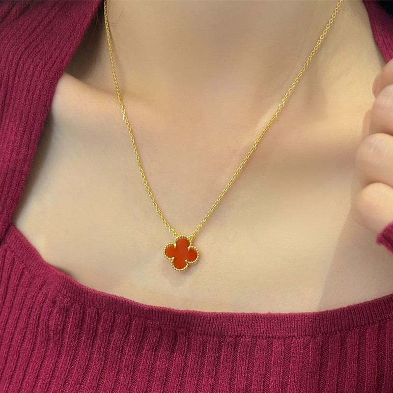 

Four Leaf Clover necklace Designer Jewelry Set Pendant necklace Stud Earring Gold Silver Mother of Pearl Green Flower Necklace Link Chain Womens-1