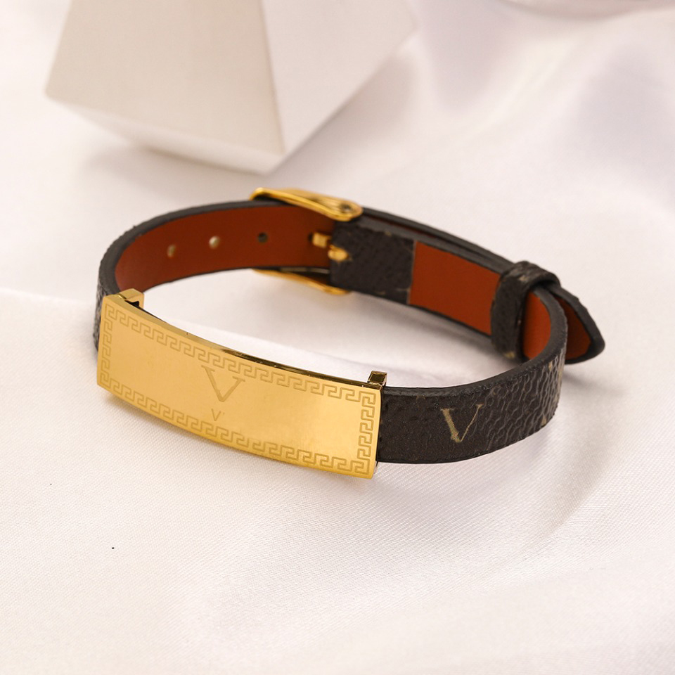 

Designer Bracelet Bangle Luxury 18K Gold Plated Bracelets Women Letter Jewelry Leather Stainless Steel Wristband Cuff Fashion Party Accessories ZG1489