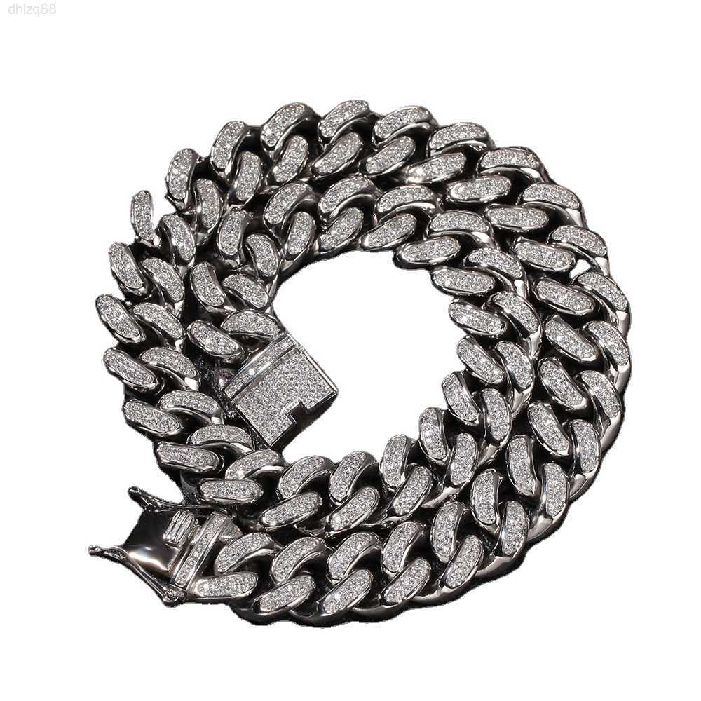 

2023 Hot Selling Stainless Steel Solid Color Punk Style Jewelry Full Diamond 3a Zircon 20mm Cuban Link Chain Men Necklace