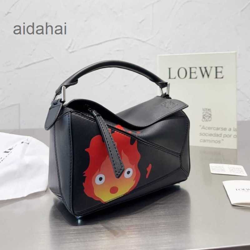 

Loews Fashion Large Crossbody Hands outlet Puzzles Spliced Bag One Bags 2023 Howls Cowhide Graffiti Designer Capacity Fashion Shoulder Leather Handbags 24cm X0UK, Caramel