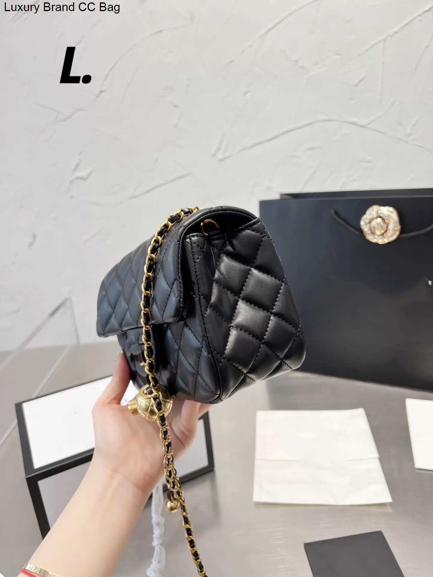 

Quality CC Wallets Shoulder 2022 Small Square One Bag High Leather Lock Clasp Diagonal Cross