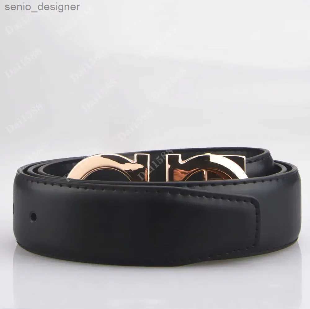 

Fashion Smooth Buckle Belt Retro Design Thin Waist Belts for Men¡fErRaGaMo¡Womens Width