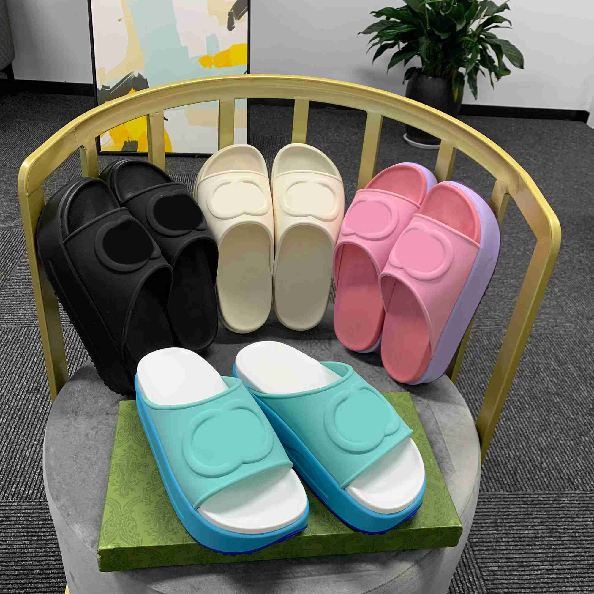 

2022 Interlocking Double G Slippers Platform Sandal Women Men Shoes Pool Pillow Slides Beach Mule Casual Sports Thick Bottom Flip-flops Foam Rubber Sandal Trainers, Black