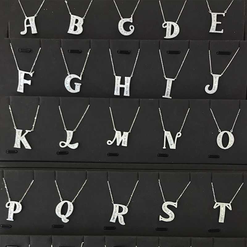 

Trendy Accessories Jewelry Classic and Exquisite English Letter Necklace White 18k Pure Gold Natural Diamond Necklace