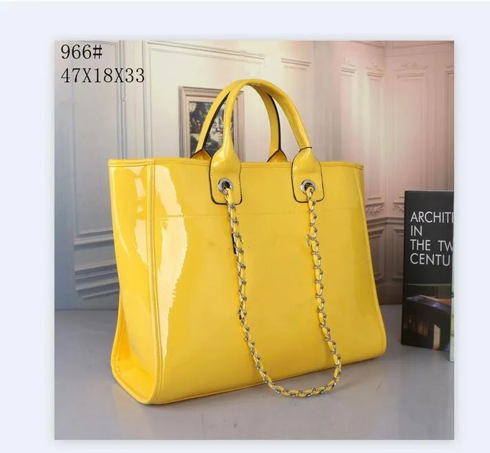 

designers handbag messenger crossbody bag oxidizing leather elegant shoulder bags crossbody shopping purse clutches wallets 026, White