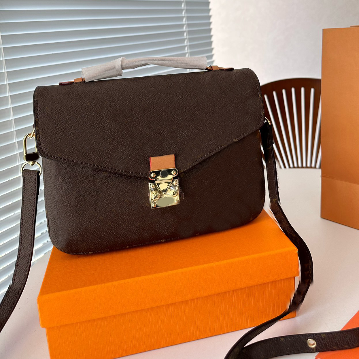 Messenger Bag Totes Bandoulière De Luxe Designer Marque De Mode Sacs À Bandoulière Sacs À Main De Haute Qualité Femmes Lettre Bourse Téléphone sa
