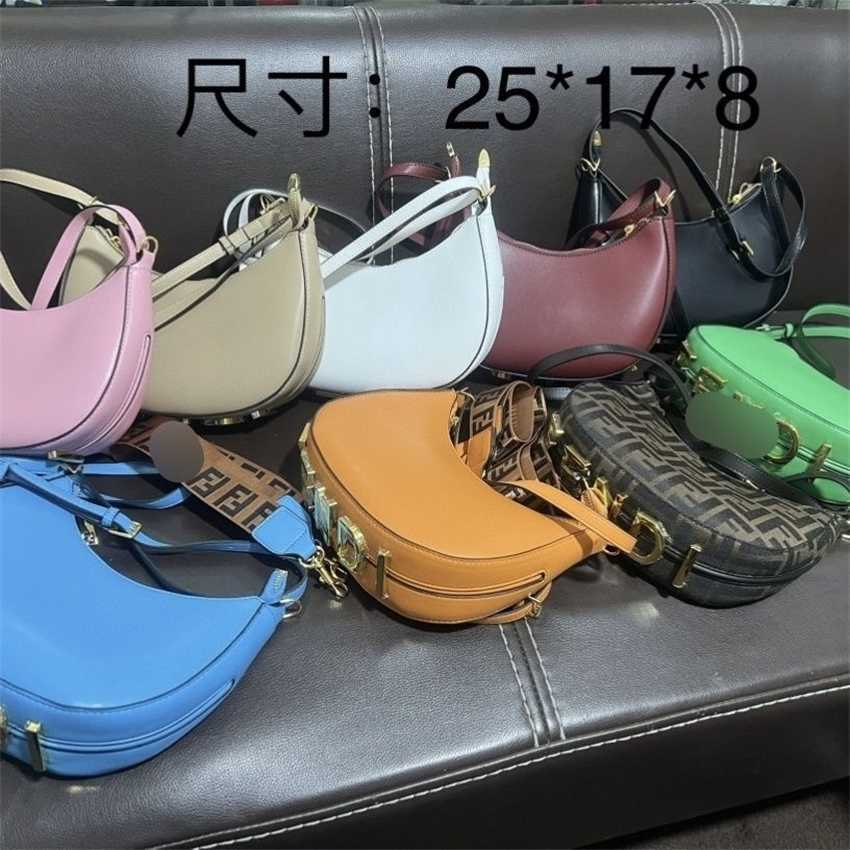 

20% OFF 2023 Fashion handbag Spring/Summer New Product Show Half Moon Underarm Carrying Chain Crescent Bag Bottom Metal Letter, Black