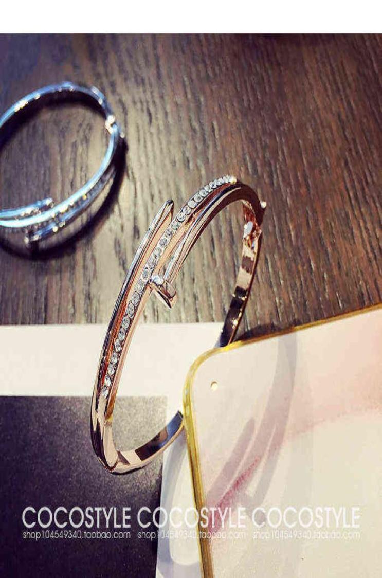 

2021 New Direct Selling Party Trendy Cz New Bangle Crystal From Swarovskis Fit Dw Charms Bracelet for Women Jewelry4961346
