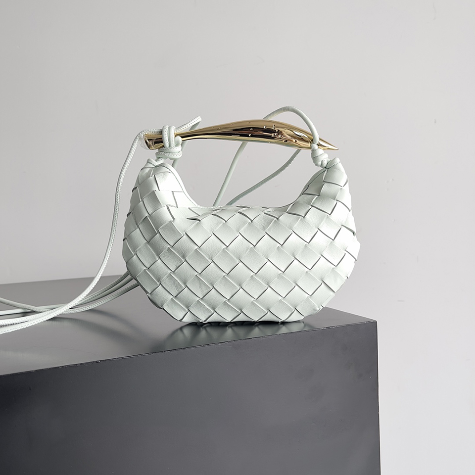 

Mini Crossbody Bag With Metallic Top Handle Designer Bag 10A Intrecciato Leather Mini Sardine Tote Bag B02V, Please look