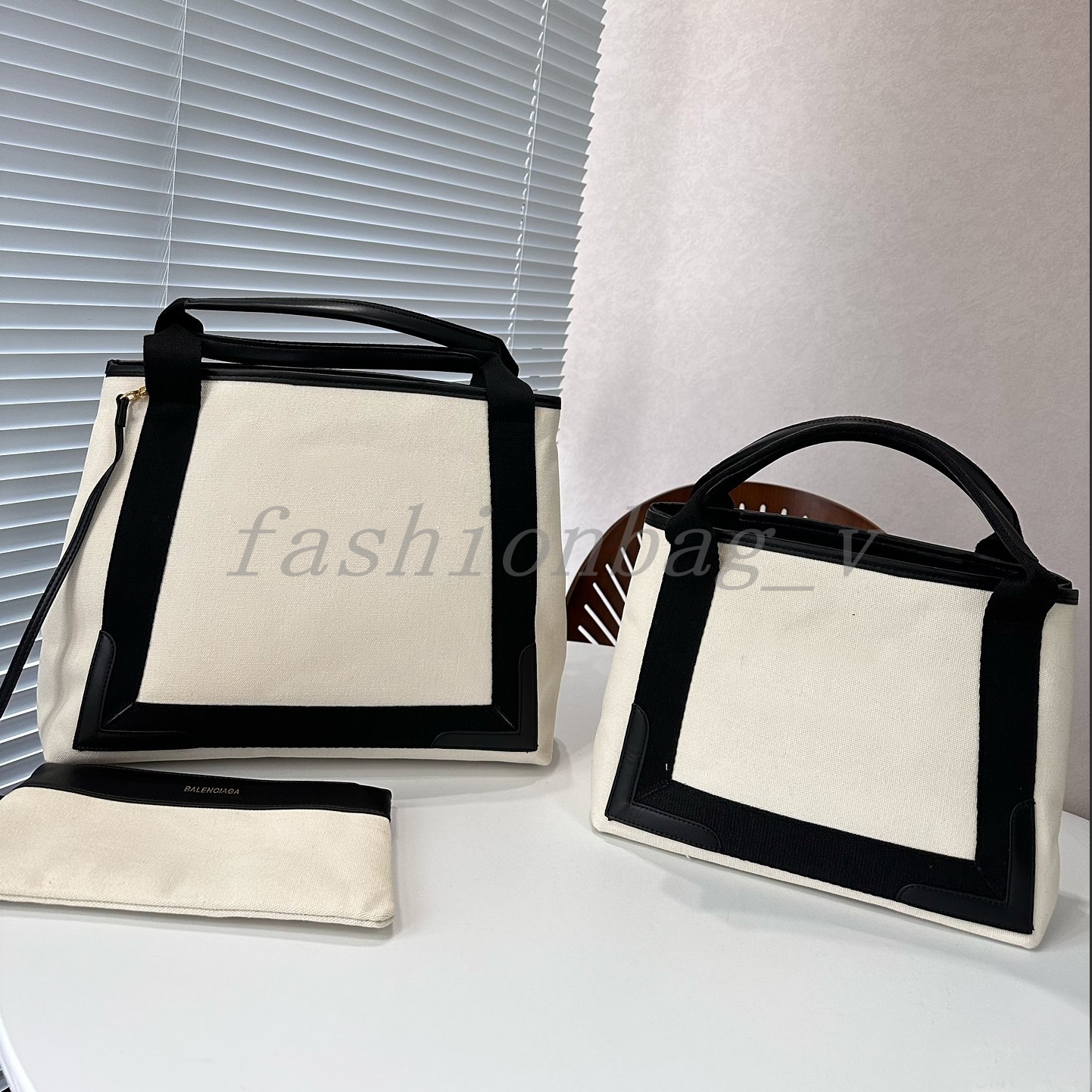 

Designer Bags Women Large Canvas NAVY Shopping Bag Small Shopping Bag Black White Classic Color Matching Handbag, 38cm