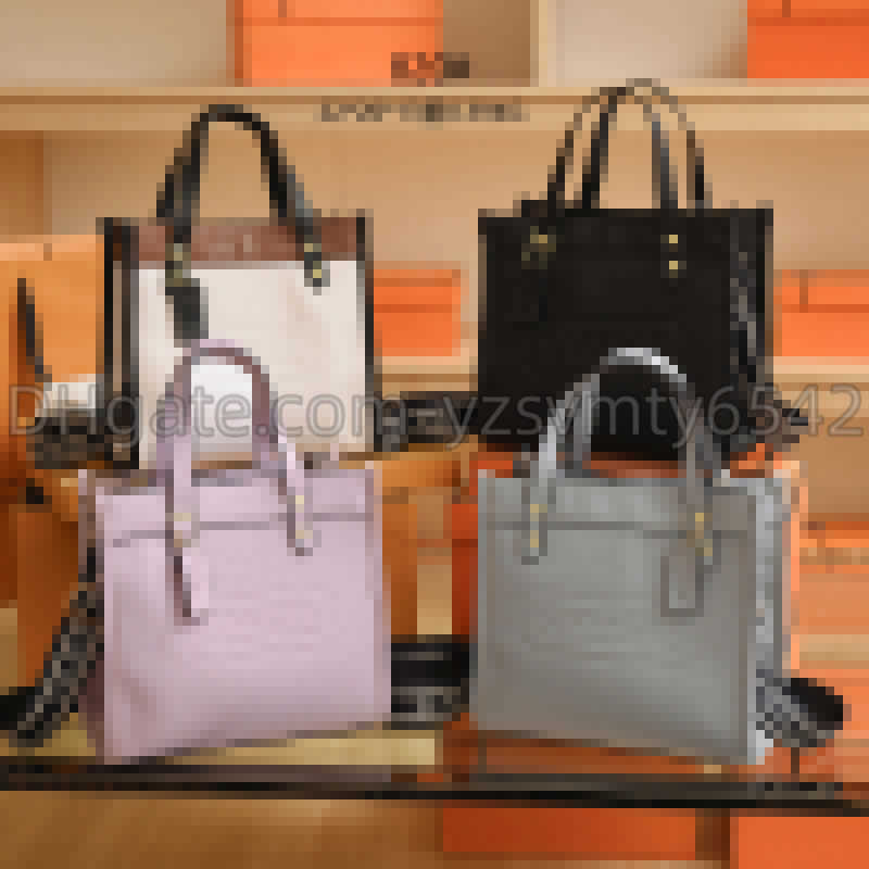 

luxurys woman chain coach tote bag Purses wallet women men card holder Designer handbags backpack crossbody bags newc23, 24