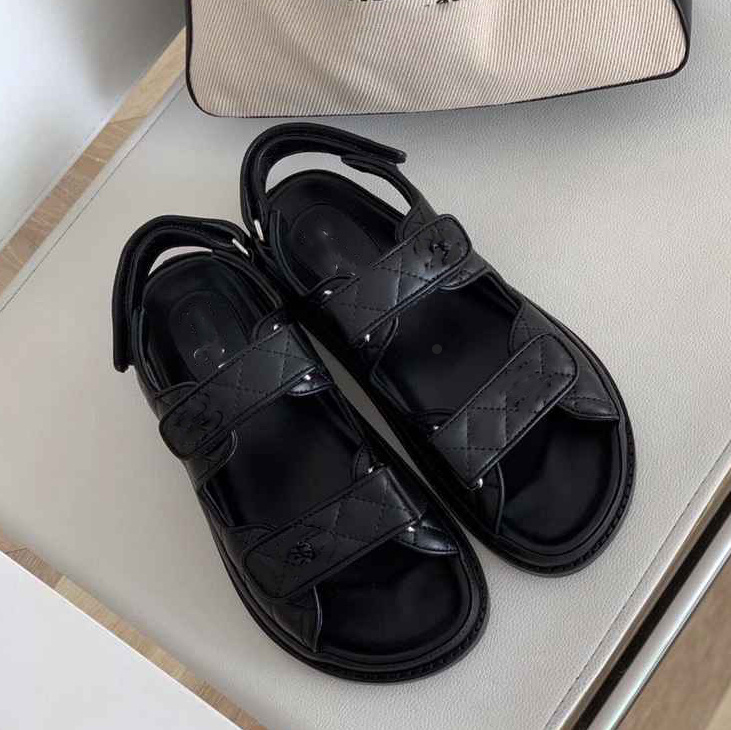 

Fashion Designer Sandals Leather High-heeled Slippers Women CCity Classic Flip-Flops Summer dfgbcvb