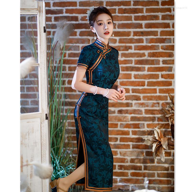 

Ethnic Clothing Old Shanghai Retro National Style Imitation Acetic Acid Jacquard Long Cheongsam Spring And Summer Middle-aged Elderly