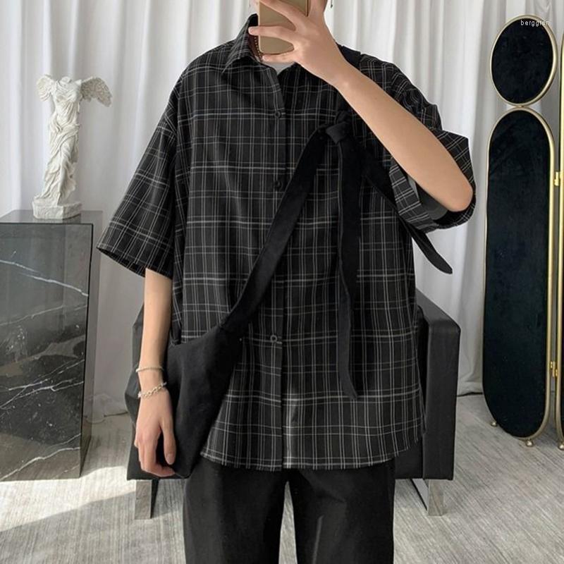 

Men's Casual Shirts High Quality Green Black White Plaid Short Sleeve Shirt Men Oversized Blouses Summer Fashion Japanese Harajuku Couple