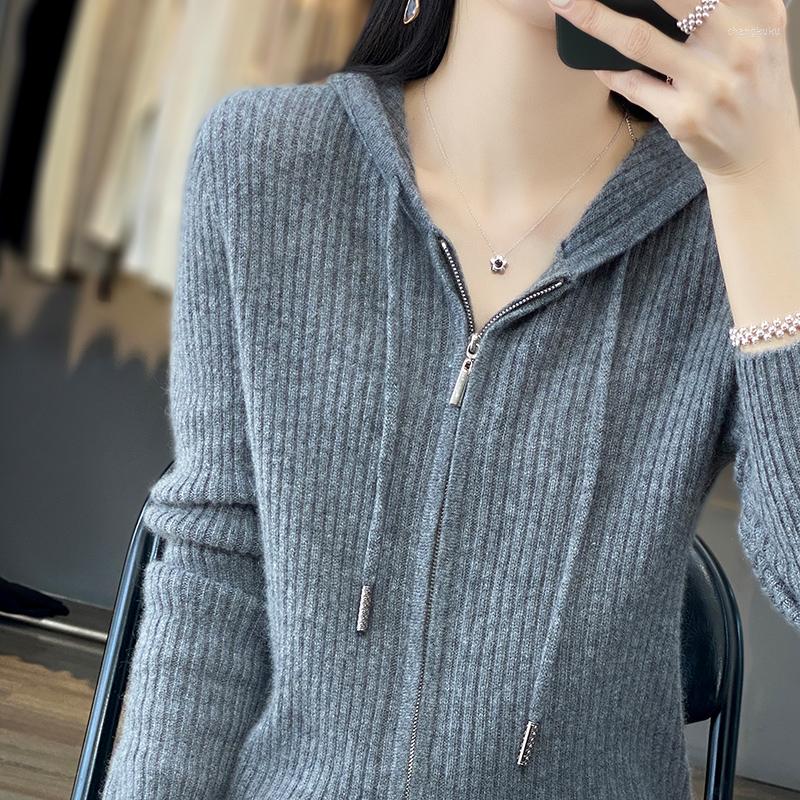 

Women's Knits Spring And Autumn Women's Zipper Design Jacket Soft Comfortable Fine Skin Friendly Leisure Age Reducing Woolen Cardigan, Gray